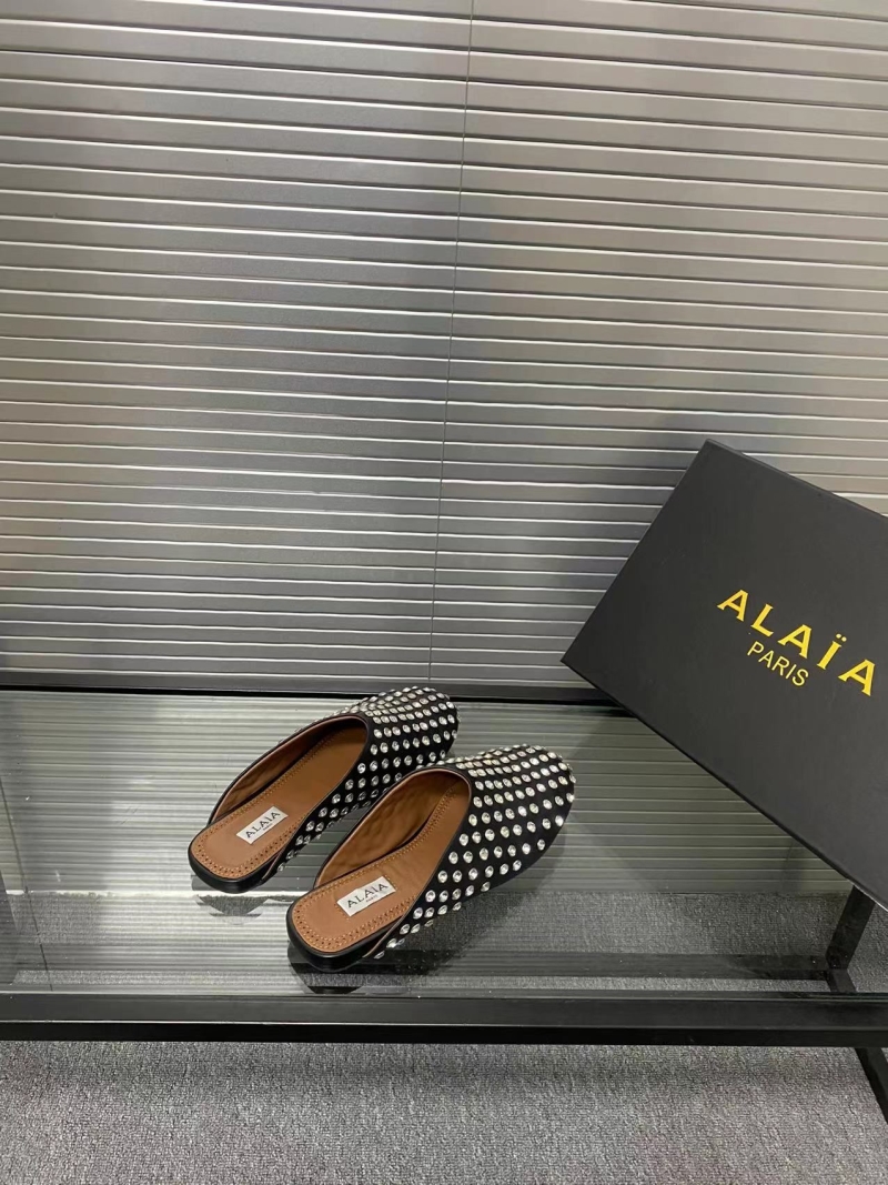 Alaia Flat Shoes